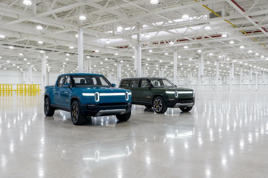  Rivian R1S 2018 года  (фото 23 из 33)